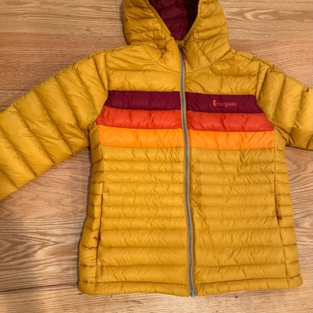 Cotopaxi women's Fuego down hooded jacket - Picture 5 of 6